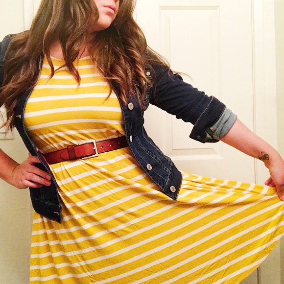 Old Navy Dresses & Skirts - Old Navy White & Yellow Striped Midi Dress